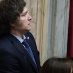 El giro social  y la soledad de Javier Milei