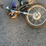 Una mujer debió ser hospitalizada luego de caer de su motocicleta