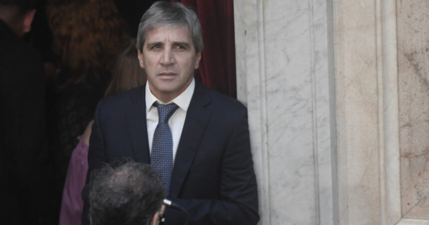Se postergan los anuncios económicos y toda la atención del mercado está puesta en el dólar Se postergan los anuncios económicos y toda la atención del mercado está puesta en el dólar