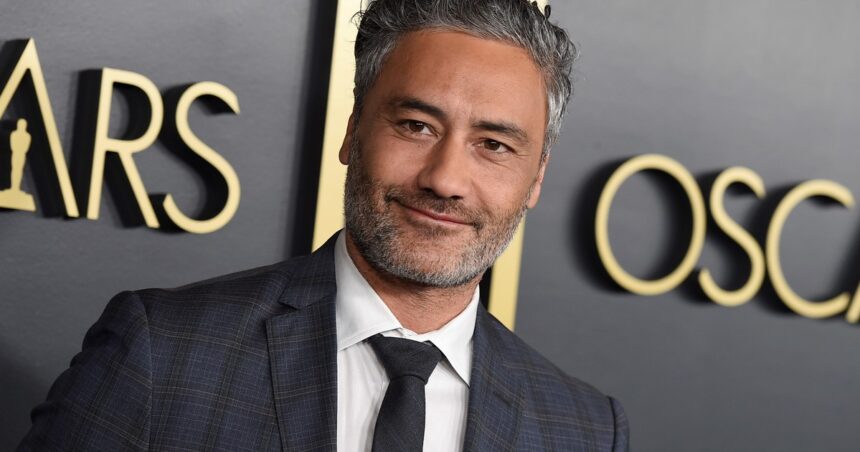 Cómo la peor derrota de una Selección (goleada de 31 a 0) es el nuevo filme de Taika Waititi Cómo la peor derrota de una Selección (goleada de 31 a 0) es el nuevo filme de Taika Waititi