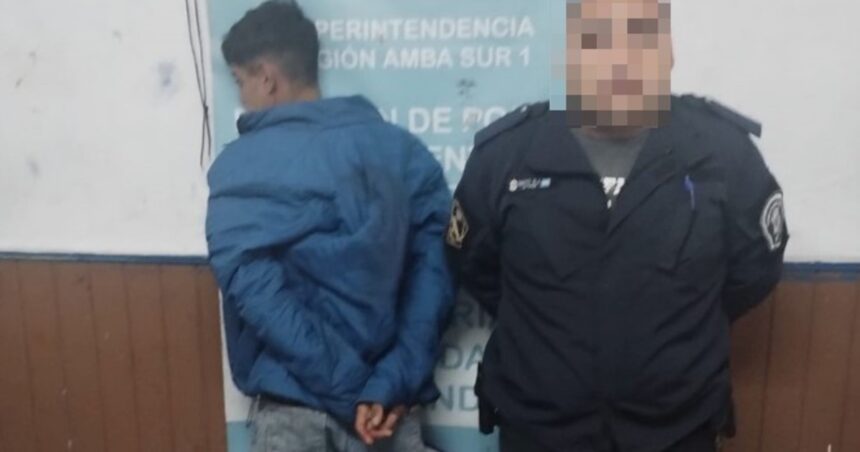 “Soy re maldito”: el impactante video del crimen de un chico en una plaza de Sarandí “Soy re maldito”: el impactante video del crimen de un chico en una plaza de Sarandí