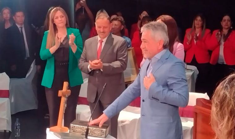 Armando Molina juró como nuevo intendente de Capital Armando Molina juró como nuevo intendente de Capital