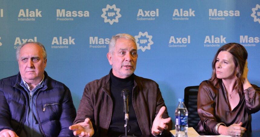 Un intendente peronista en modo “motosierra”:  planea un fuerte recorte en la planta municipal