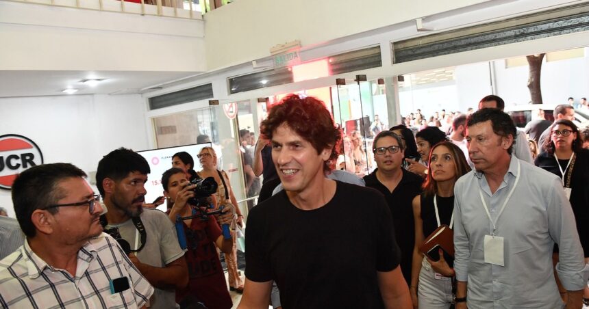 La UCR elige a Martín Lousteau como presidente de la era Milei