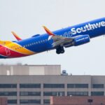 Una aerolínea es elogiada por su política de “cliente de tamaño”: “Me alivia la ansiedad de volar”