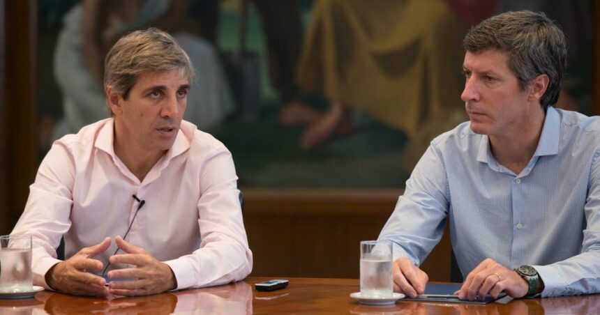 La jugada de Caputo: que ahora la tasa de plazo fijo le gane al dólar La jugada de Caputo: que ahora la tasa de plazo fijo le gane al dólar