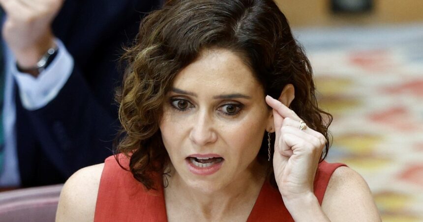 Golpe a la comunidad LGBT en Madrid: el gobierno local elimina el concepto de identidad de género Golpe a la comunidad LGBT en Madrid: el gobierno local elimina el concepto de identidad de género