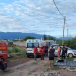 Una mujer fue hospitalizada luego de que se le cayera el portón encima
