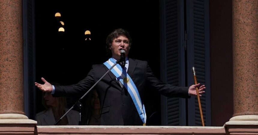 Javier Milei, el DNU y sus medidas, EN VIVO: arrancan las sesiones extraordinarias en el Congreso Javier Milei, el DNU y sus medidas, EN VIVO: arrancan las sesiones extraordinarias en el Congreso
