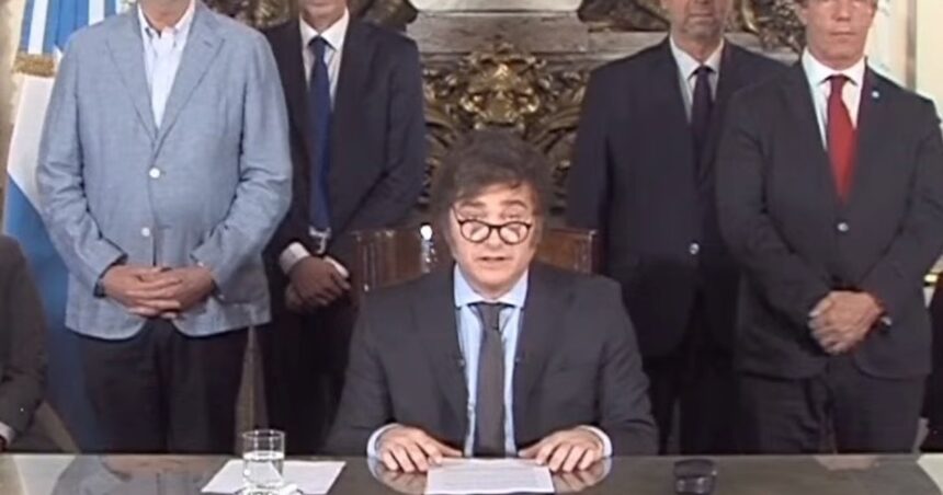 Ya suman cuatro los amparos que piden la nulidad del mega DNU de Javier Milei Ya suman cuatro los amparos que piden la nulidad del mega DNU de Javier Milei