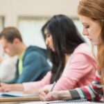 Cómo elegir la mejor universidad o programa de estudios para tus objetivos de carrera