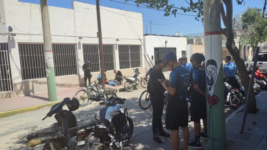 Dos hombres quedaron demorados por intentar robar una moto