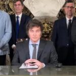 Decreto 70 y Ley Ómnibus: Mileísmo, ¿la otra cara del kirchnerismo?
