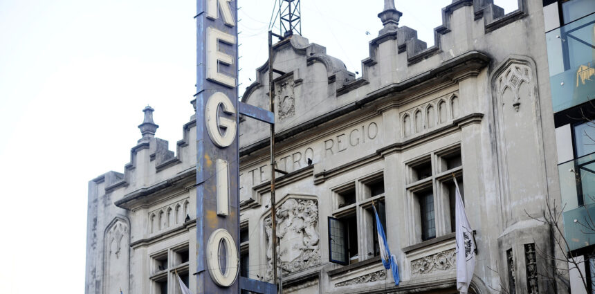 Teatro Regio: la verdadera (y curiosa) historia de su creación