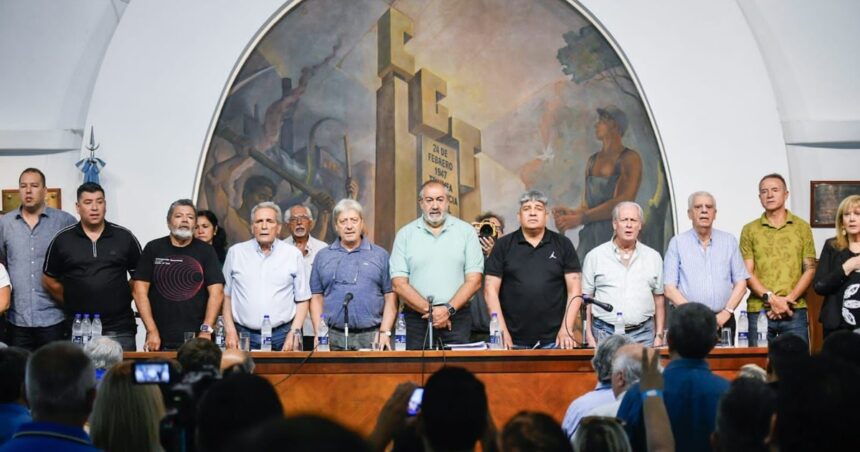 La CGT amplifica el primer paro contra Milei con protestas en todo el país en rechazo al DNU