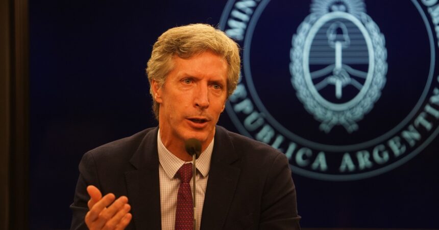 El bono de los importadores empezó a negociarse en el mercado: cotizó a 72 dólares El bono de los importadores empezó a negociarse en el mercado: cotizó a 72 dólares