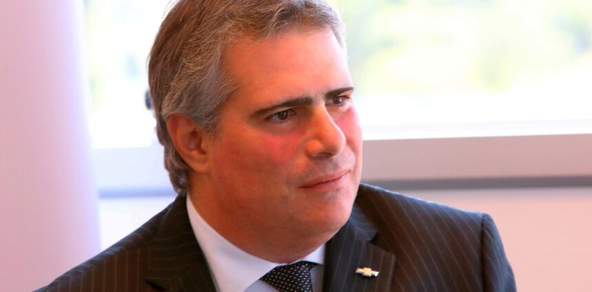 Un ejecutivo argentino, al frente de la automotriz Stellantis en América del Norte Un ejecutivo argentino, al frente de la automotriz Stellantis en América del Norte