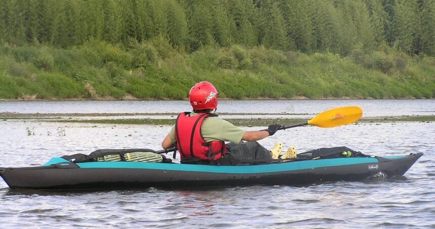 Kayaks: qué cuidados clave hay que tener en cuenta antes de salir a navegar