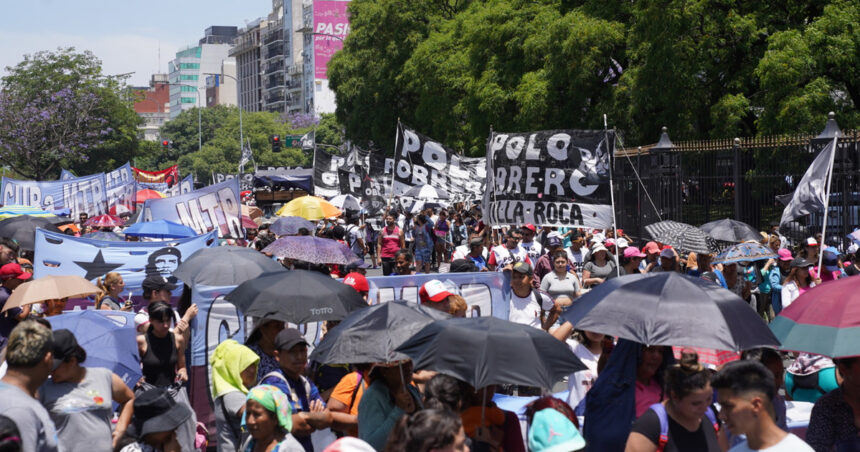 El Gobierno anunció que dará de baja más de 27 mil planes sociales El Gobierno anunció que dará de baja más de 27 mil planes sociales