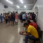 “Si tocan a uno, nos tocan a todos”: Compañeros de Karen expresaron su apoyo luego de la detención