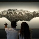 Las otras fuerzas del cielo: dos artistas siguen la pista de un meteorito perdido en el Chaco