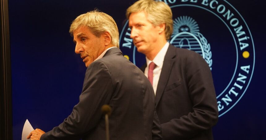 Cambios en la Ley ómnibus: Economía mantendrá el ajuste acordado con el FMI Cambios en la Ley ómnibus: Economía mantendrá el ajuste acordado con el FMI