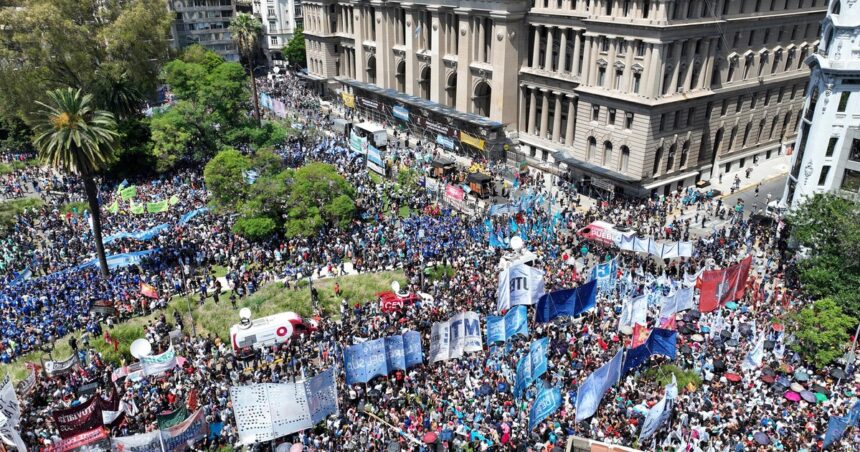 Recibieron una nueva falsa amenaza de bomba contra el palacio de Tribunales Recibieron una nueva falsa amenaza de bomba contra el palacio de Tribunales