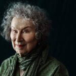 Margaret Atwood y John Grisham, en un libro sobre la pandemia en Manhattan donde hay cacerolazos