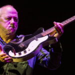 Cuánto recaudó Mark Knopfler con su tan esperada subasta de 120 guitarras