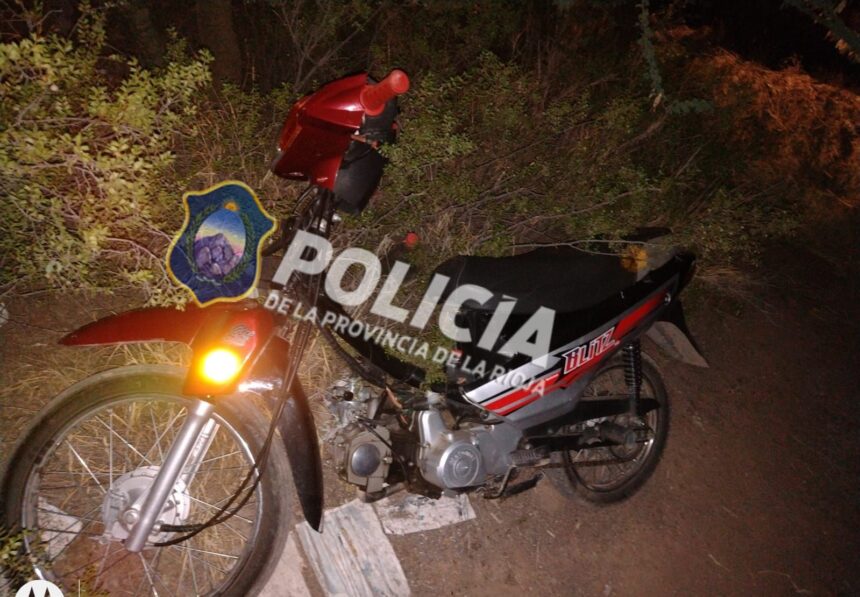La policía recuperó una moto en el Barrio Asodismo, que había sido robada La policía recuperó una moto en el Barrio Asodismo, que había sido robada