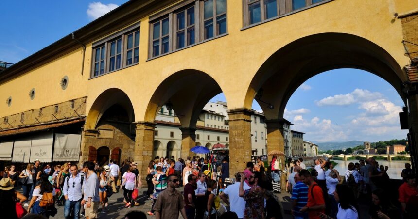 S.O.S. Florencia: medidas para un turismo sostenible S.O.S. Florencia: medidas para un turismo sostenible