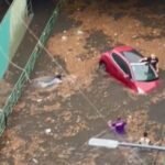 La odisea de los vecinos que pescaron un auto en un túnel inundado en Almagro