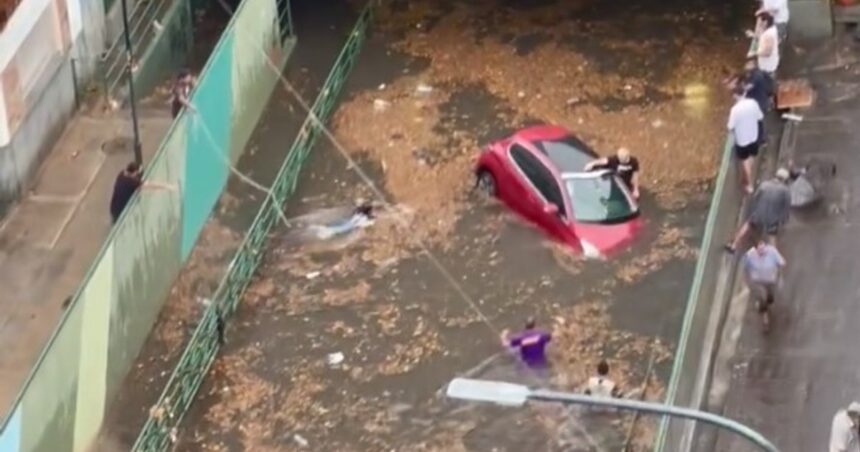 La odisea de los vecinos que pescaron un auto en un túnel inundado en Almagro