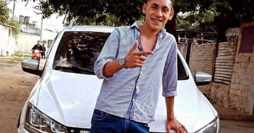 Seis policías van a juicio por la muerte de un chico después de una fiesta en Corrientes Seis policías van a juicio por la muerte de un chico después de una fiesta en Corrientes