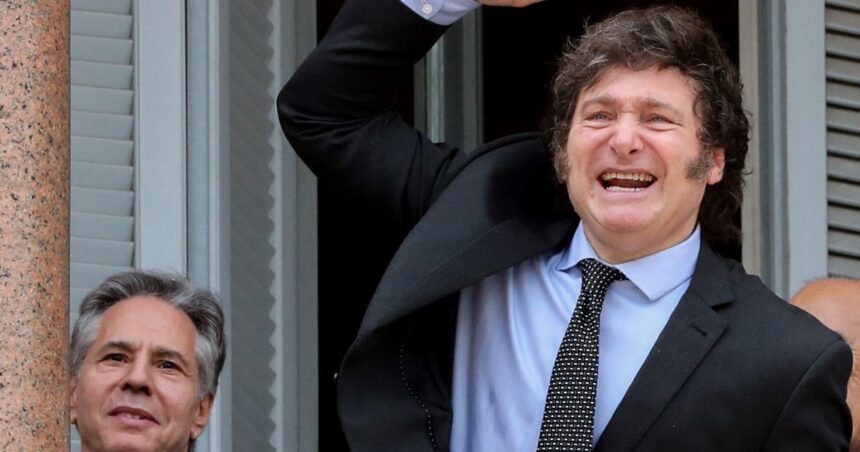 Las dos caras del ajuste de Javier Milei operan a pleno y enfrentan 60 días muy difíciles Las dos caras del ajuste de Javier Milei operan a pleno y enfrentan 60 días muy difíciles