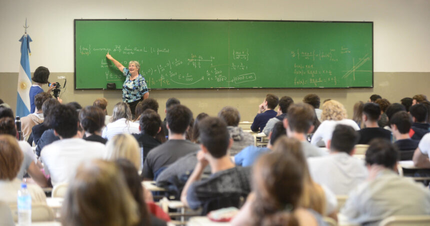 Jubilados docentes universitarios: el aumento trimestral será del 28,8% desde marzo Jubilados docentes universitarios: el aumento trimestral será del 28,8% desde marzo
