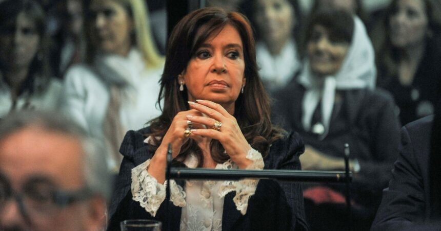 Caso Vialidad: arrancan las audiencias y el fiscal pedirá que le dupliquen la condena a Cristina Caso Vialidad: arrancan las audiencias y el fiscal pedirá que le dupliquen la condena a Cristina