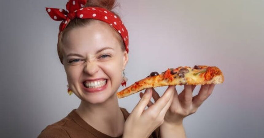 Cuántas calorías tiene una porción de pizza Cuántas calorías tiene una porción de pizza