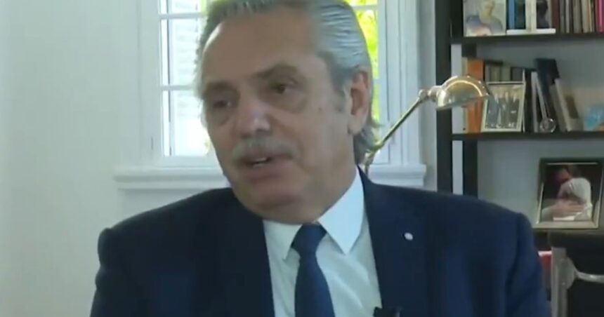 Imputaron a Alberto Fernández por el escándalo de los seguros Imputaron a Alberto Fernández por el escándalo de los seguros