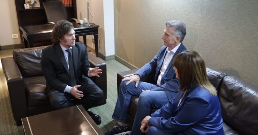 El encuentro secreto Milei-Macri, la ley combi y la teoría que tiene Sturzenegger El encuentro secreto Milei-Macri, la ley combi y la teoría que tiene Sturzenegger