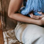 El potente licuado que ayuda a desinflamar el estómago en las mañanas