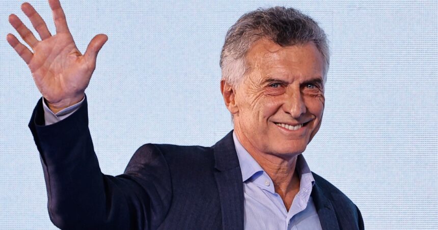 Mauricio Macri se prueba el traje de presidente del PRO y define cómo acordar con Javier Milei Mauricio Macri se prueba el traje de presidente del PRO y define cómo acordar con Javier Milei