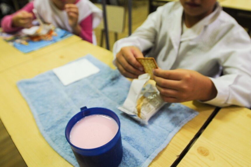 La “copa de leche” no se suspende en escuelas de La Rioja La “copa de leche” no se suspende en escuelas de La Rioja
