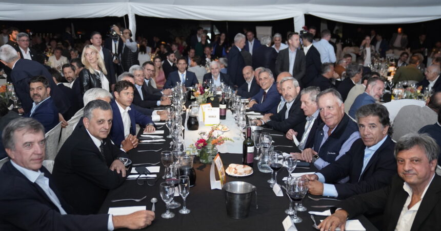 Arranca Expoagro: Javier Milei recorrerá la muestra y le hablará al campo Arranca Expoagro: Javier Milei recorrerá la muestra y le hablará al campo
