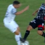 Se difundió el audio del VAR de la polémica patada en Barracas vs Independiente