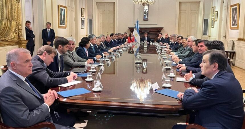 Ahora el Gobierno descarta convocar a gobernadores a varias reuniones y unifica la convocatoria Ahora el Gobierno descarta convocar a gobernadores a varias reuniones y unifica la convocatoria