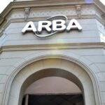 Otro golpe al bolsillo: las patentes de los autos aumentan más del 180% este año