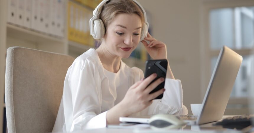 No me mandes audios, mejor conversemos No me mandes audios, mejor conversemos