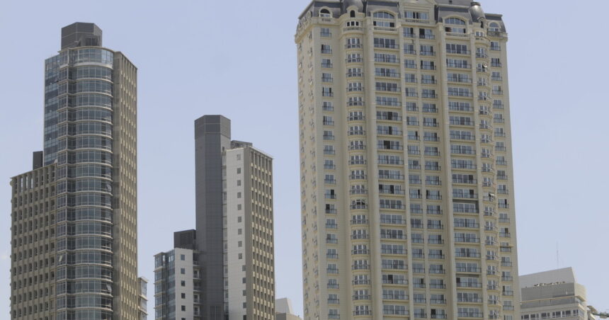 ¿Invertir en inmuebles? Para los expertos los precios en dólares están bajos y hay oportunidades