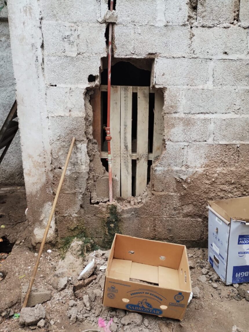 Un hombre quedó detenido por romper una pared y robar varios elementos de una vivienda